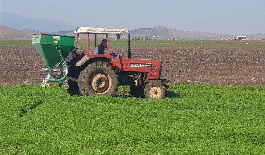 Gaziantep'te çiftçilerde gübreleme telaşı başladı