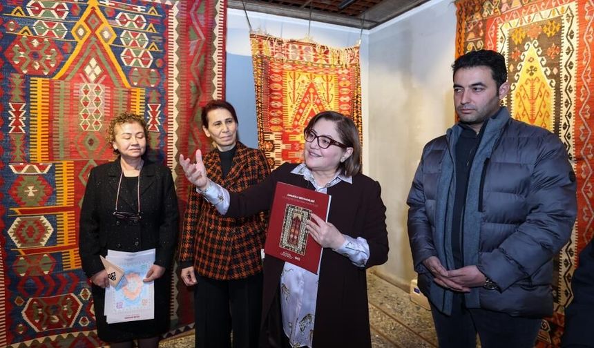 Gaziantep'te “Anadolu Seccadeleri” temalı sergi ziyarete açıldı! Ziyaretçiler seccadeleri yakından inceleyecek