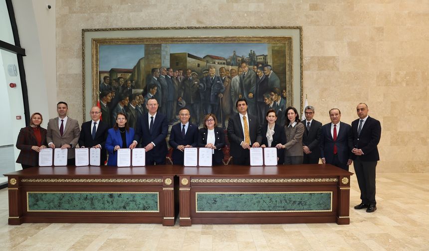 Gaziantep’te Engelsiz Aktif Yaşam Merkezi için imzalar atıldı!