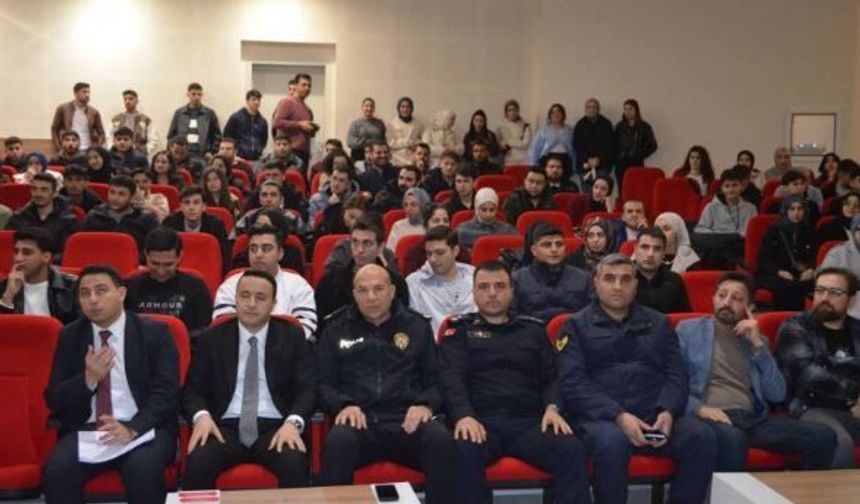 Gaziantep’te üniversite öğrencilerine dijital dolandırıcılık uyarısı!
