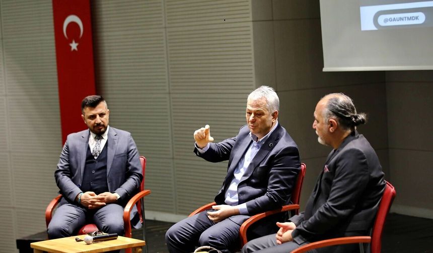 Gaziantep Üniversitesi’nde halk oyunları ve ekip ruhu söyleşisi