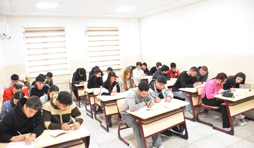Gaziantep’te YKS ve LGS adaylarına ücretsiz dershane desteği!
