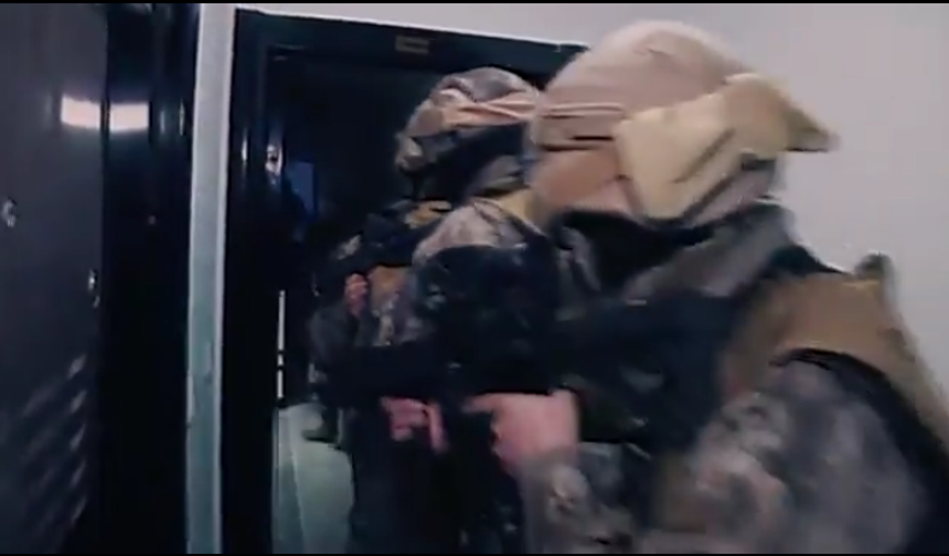 Zehir tacirlerine ağır darbe! Tonlarca yasaklı madde ve yüzlerce şüpheli yakalandı