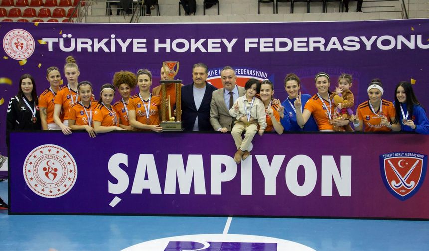 Gaziantep Polisgücü Kadın Hokey Takımı şampiyon oldu!