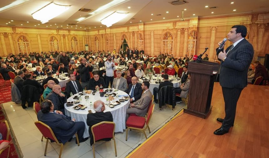 Yılmaz, Gaziantep'te amatör sporcularla iftar sofrasında buluştu