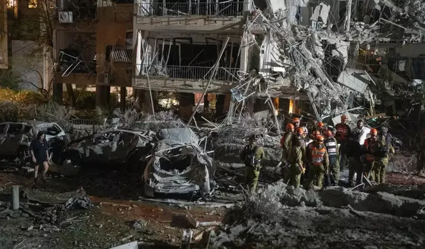 Bakanlık açıkladı! İsrail'de yaralı sayısı 5 bin 689'a ulaştı...