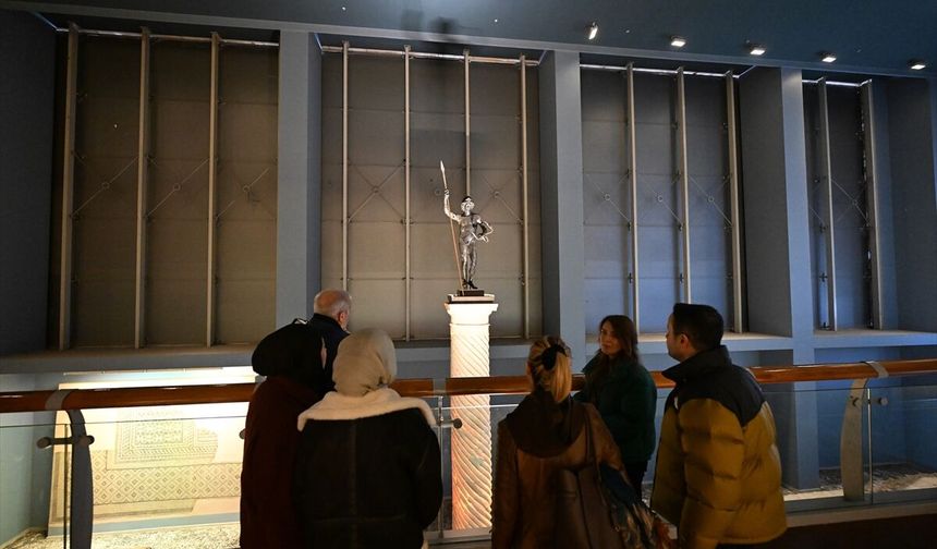 Gaziantep’te 2 bin yıllık Mars heykeline seyir platformu yapıldı!