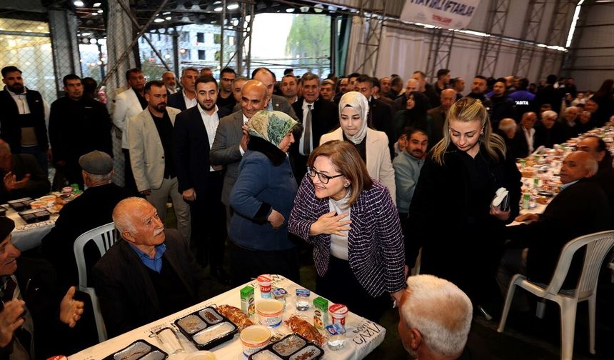 Başkan Şahin, Araban'da vatandaşlarla iftarda buluştu!