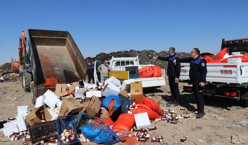 Vatandaşların sağlığıyla oynayacaklardı! Gaziantep’in komşu ilinde 5 ton bozuk gıda ele geçirildi