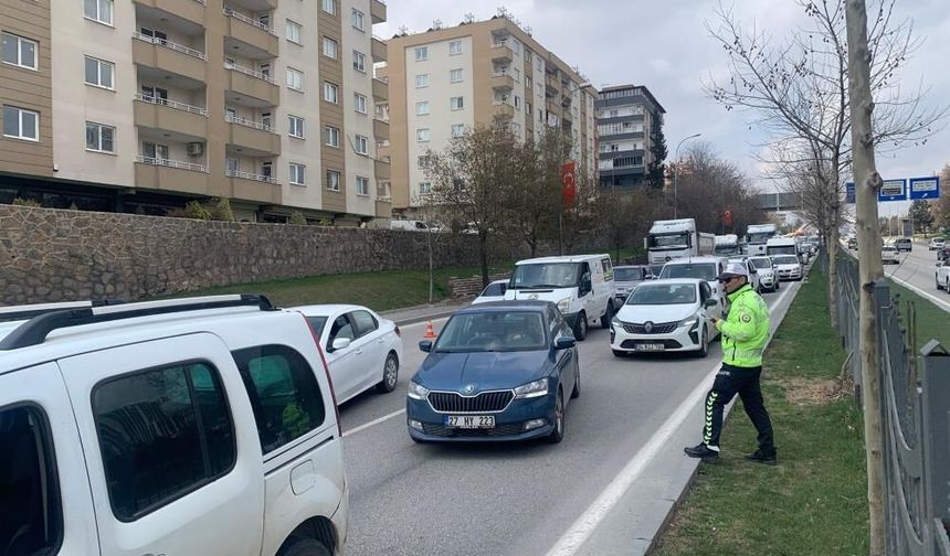 Gaziantep'te kazaların ardı arkası kesilmiyor! Bir kaza daha oldu! İnceleme başlatıldı…