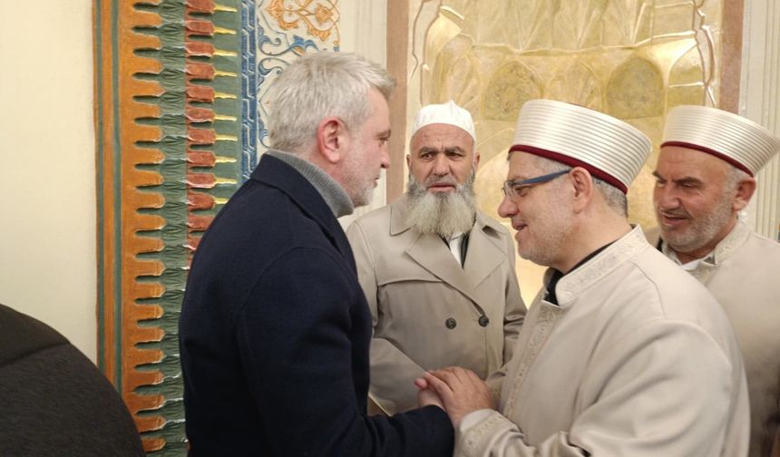 Gaziantep’in komşu ilinde Tarihi Ulu Cami’de ilk bayram namazı kılındı!