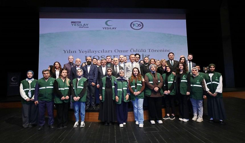 Yeşilay Gaziantep Şubesi’nden ödül töreni! Onur ödülleri sahiplerini buldu