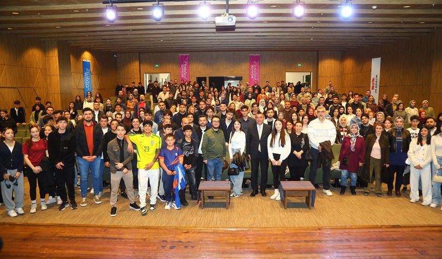 Gaziantep’te Oytun Erbaş insan aklını anlattı!