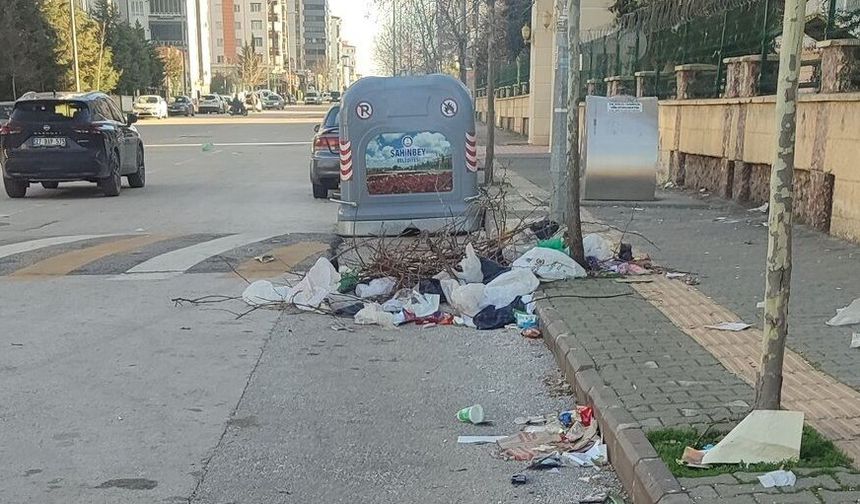 Gaziantep’te bu görüntü mide bulandırdı! Her yer çöp…