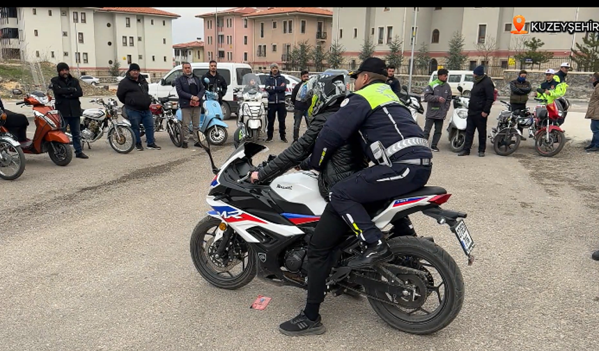 Gaziantep'te sürücülere güvenli sürüş eğitimi! Kebap Dumansız, Motor Kasksız Olmaz...