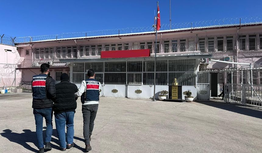 Gaziantep’te DEAŞ üyesine jandarmadan operasyon