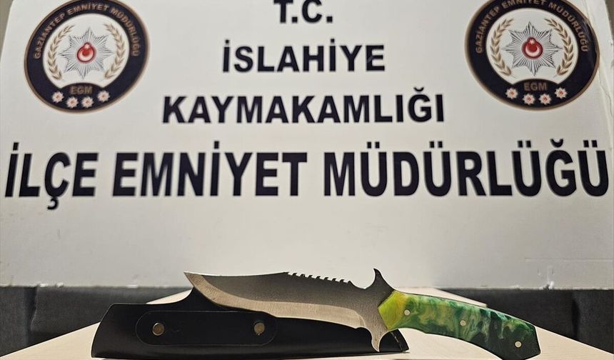 Gaziantep'te bıçak taşıyan şüpheliye işlem yapıldı