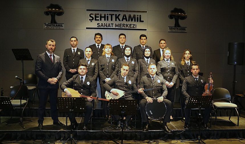 Gaziantep'te polisler mesleğin stresini spor ve sanatla atıyor!