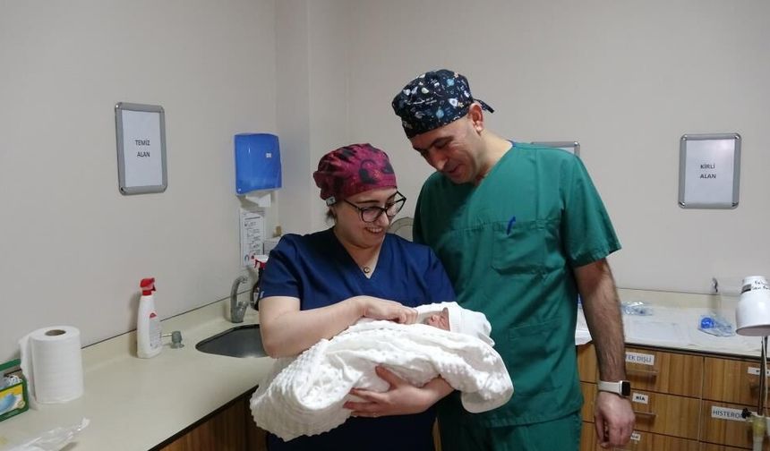 Gaziantep’te ameliyathanede başlayan aşk evlilikle taçlandı!