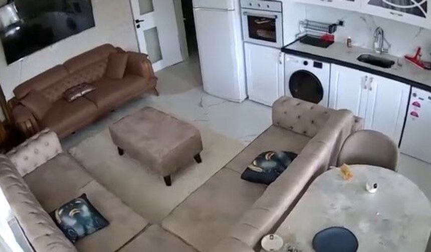 Deprem paniği kameralarda! İşte o anlar...