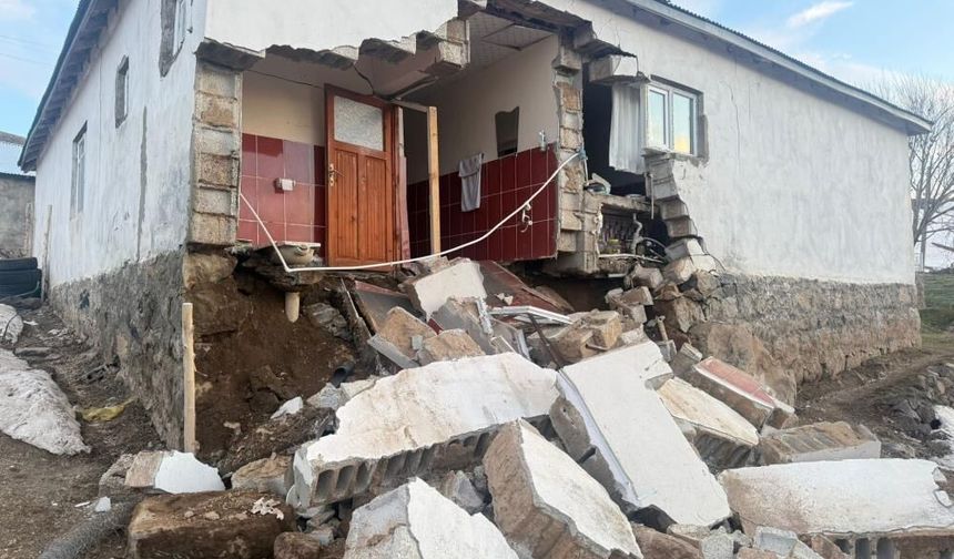 Ağrı'da deprem: Bazı köylerde hasar meydana geldi