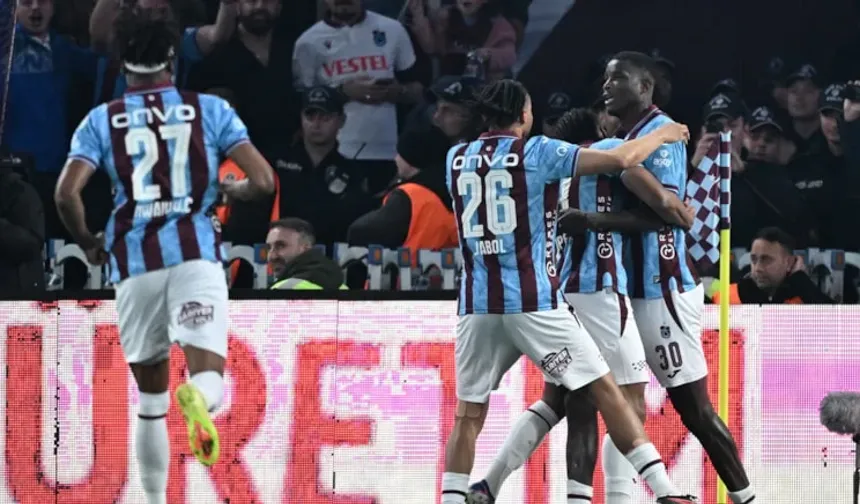 Trabzonspor zirveyi karıştırdı! Galatasaray'ı 2-1 mağlup etti…