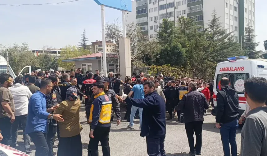 Kahramanmaraş'ta okulda silahlı saldırı! Bakanlar Kahramanmaraş'a gidiyor…