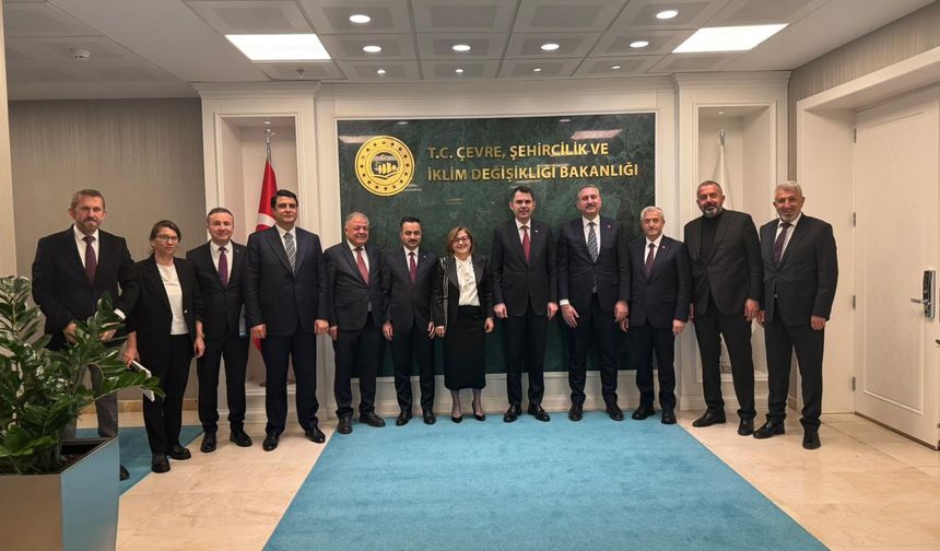 Gaziantep protokolünden Ankara çıkarması! Bakan Kurum’a gittiler…