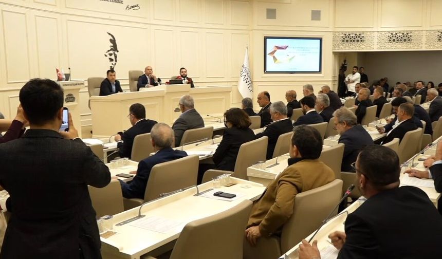 Gaziantep Büyükşehir Meclisinde ‘Fahri Hemşehrilik’ krizi! Mecliste sinirler gerildi… İşte yaşanalar!