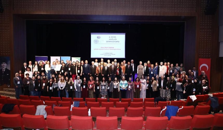 GAÜN’de “okul sağlığı” sempozyumu düzenlendi