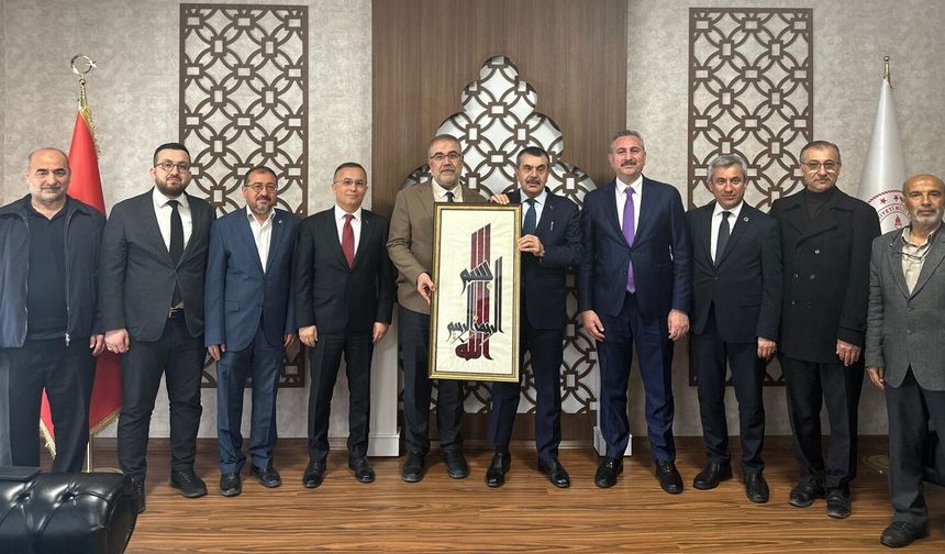 Gaziantep’te Eğitim STK’larından Bakan Tekin'e teşekkür!