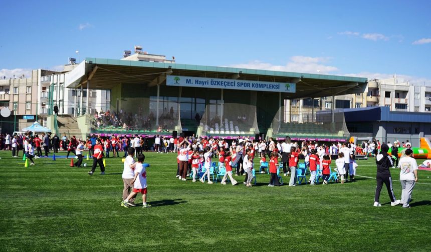 Gaziantep’te “Spor Şenliği”ne yoğun ilgi! Çocuklar eğlenceli bir gün yaşadılar