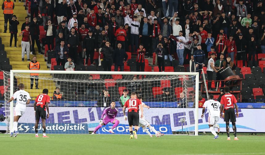 Süper Lig'de 2025-2026 sezonu penaltı raporu! Gaziantep FK'lı oyuncu 4 kez ağları havalandırdı