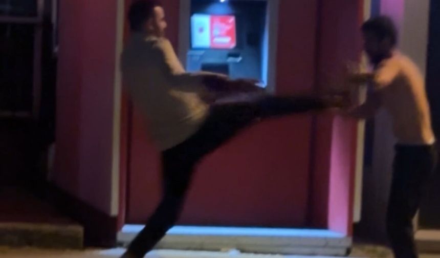 Arkadaşlar arasında başlayan tartışma kavgaya dönüştü! İşte yaşananlar