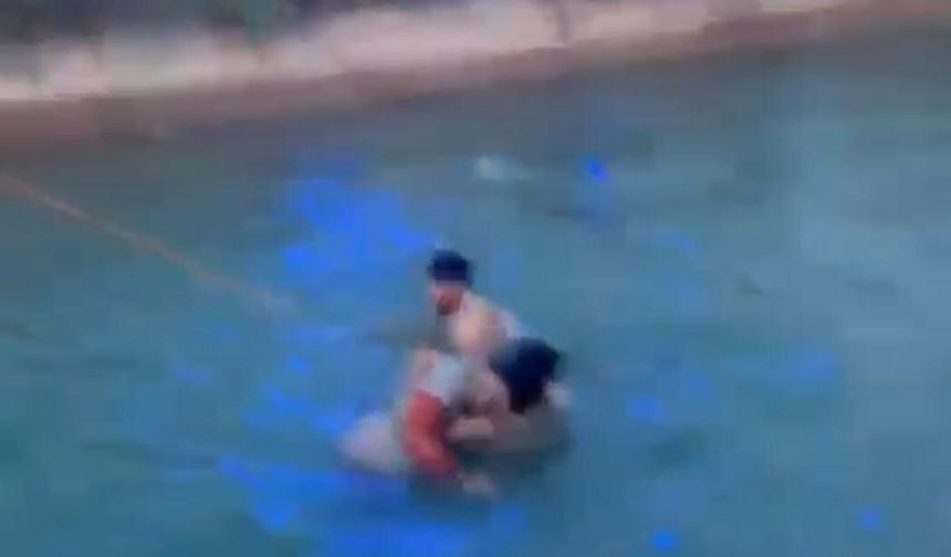Gaziantep’in komşu ilinde otomobil sulama kanalına devrildi! 2 kadını vatandaşlar kurtardı