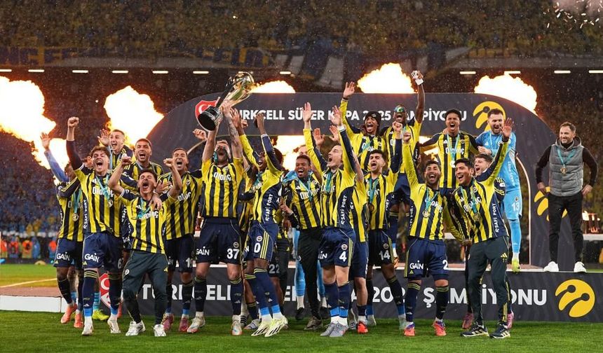 Fenerbahçe'nin şampiyonluk hasreti 12 yıla çıktı