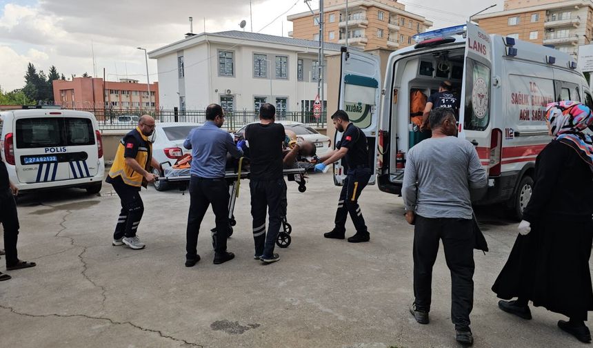 Gaziantep’te çalışma yaparken elektrik direğinden düşen işçi yaralandı