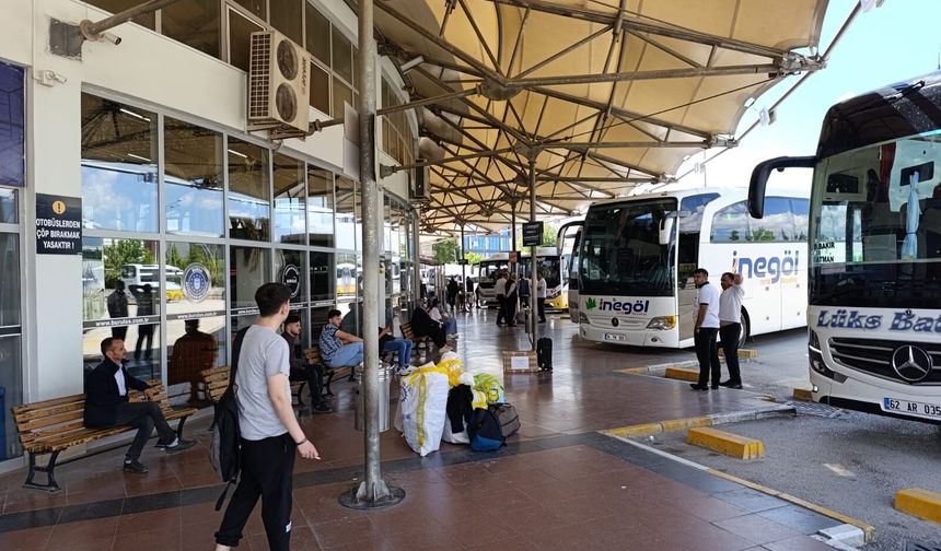 Bursa’da terminalde unutulan çantadan servet çıktı: Yarım kilo altın bulundu