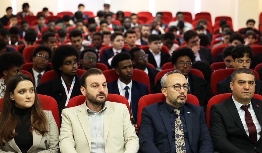 GİBTÜ’de diplomasi buluşma! 55 ülkeden 200 öğrenci GAZIMOIC 2026’da bir araya geldi!