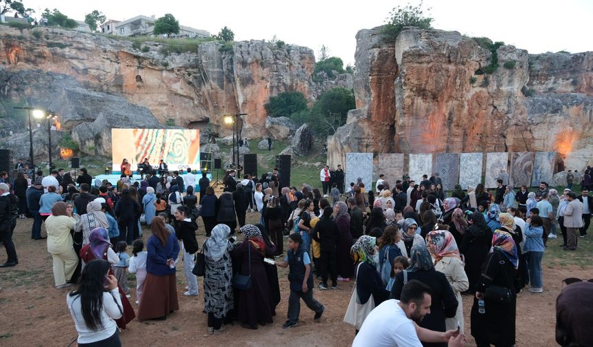 Gaziantep’te halı tasarım yarışması! Ödüller sahiplerini buldu