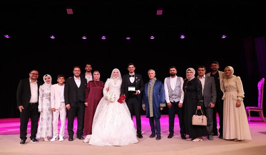 Şahinbey’de 106 çift mutluluğa evet dedi