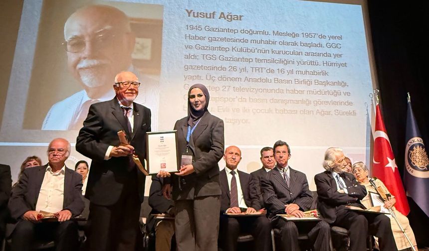 Gaziantepli Gazeteci Yusuf Ağar’a Meslekte 50’nciyıl plaketi!