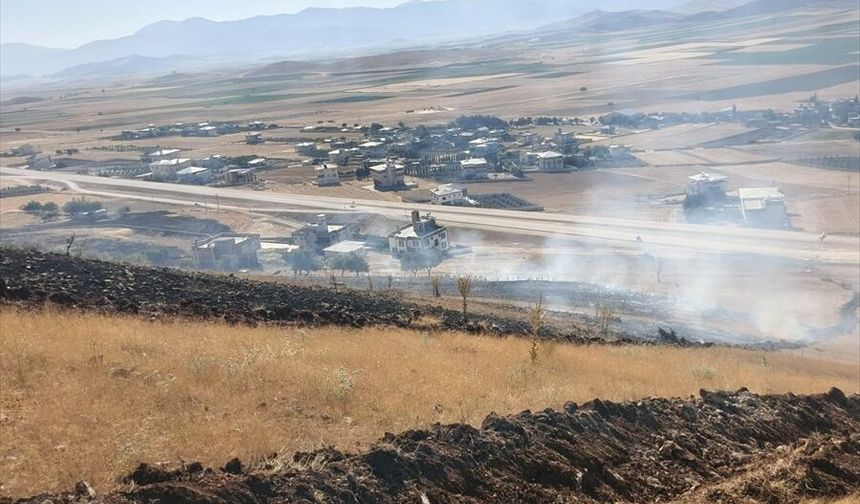 Gaziantep'te ormana sıçrayan yangın söndürüldü: 20 hektar alan zarar gördü!