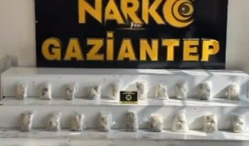 Gaziantep’te zehir tacirlerine ağır darbe! 22 kilo uyuşturucu ele geçirildi: 8 şahıs tutuklandı