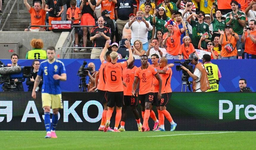 Hollanda liderlik koltuğuna oturdu! İsveç'i 5-1 mağlup etti