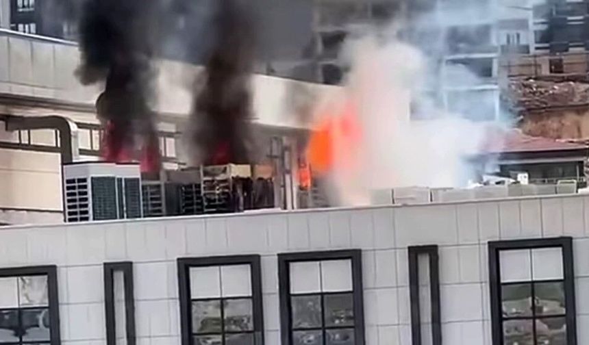 Gaziantep’te hükümet konağı binasında korkutan yangın!