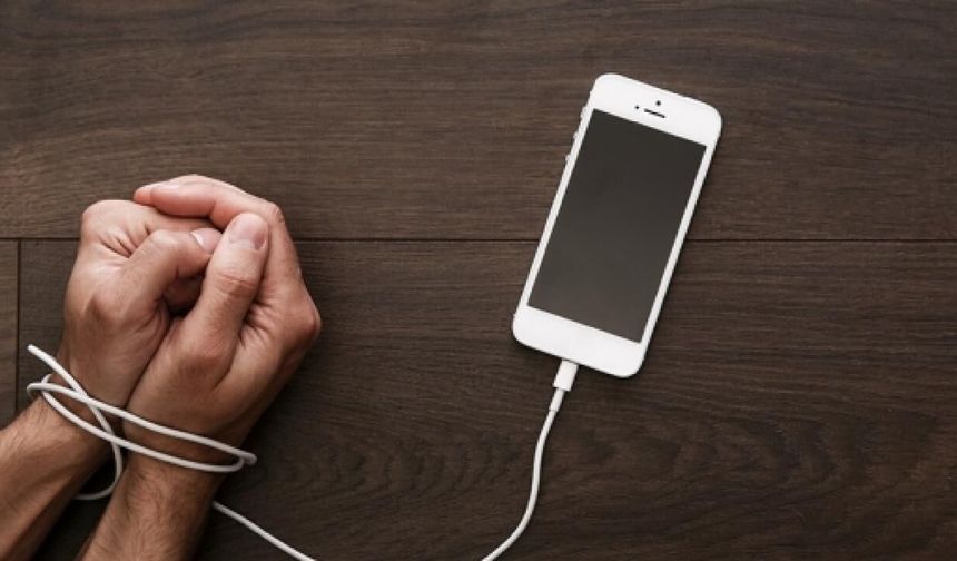 Dijital tehlike kapıda! İnternet bağımlılığı çağın hastalığı olacak