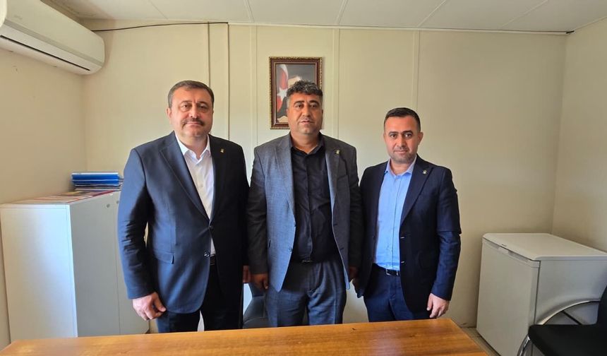 CHP Gaziantep’te yaprak dökümü! CHP’li Meclis Üyesi AK Parti’ye geçti