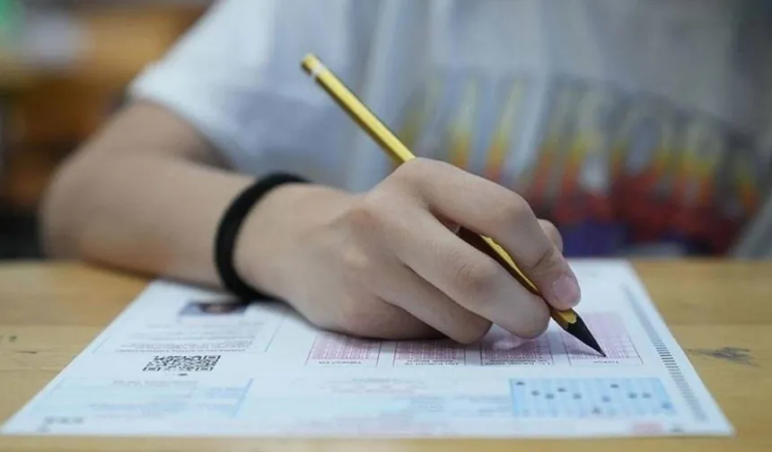 İOKBS sonuçları açıklandı! 70 bin öğrenci burs almaya hak kazandı