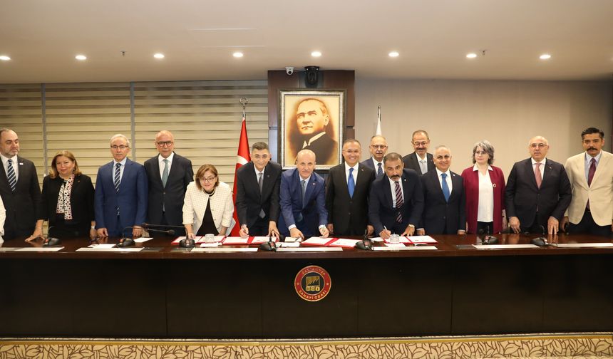 Gaziantep’te dev protokol! Üniversite- Sanayi İşbirliği güçlenecek…